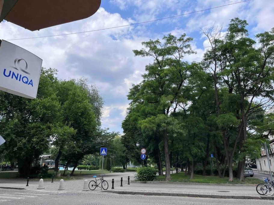 7Mins City Garden And Center+P Plovdiv Exterior foto